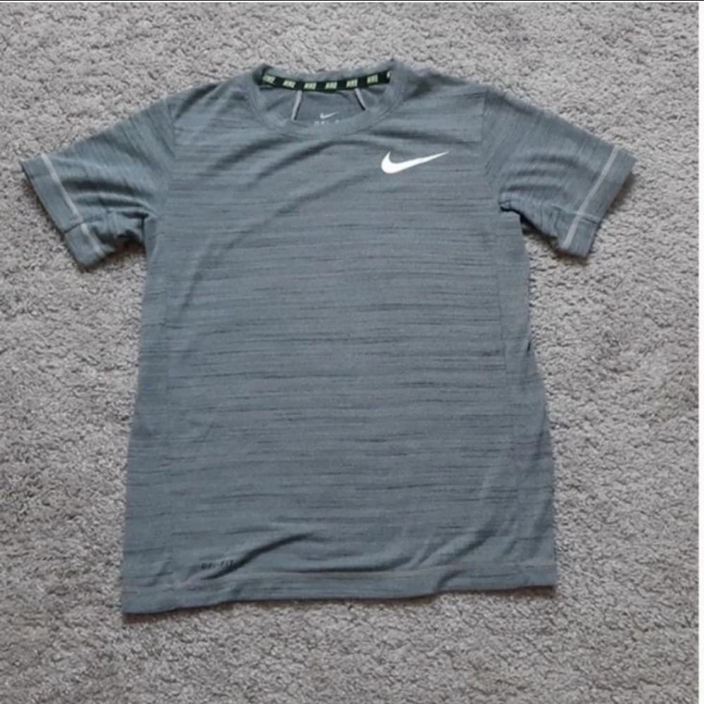 Nike's DriFit Shirt & Active LongSleeve
